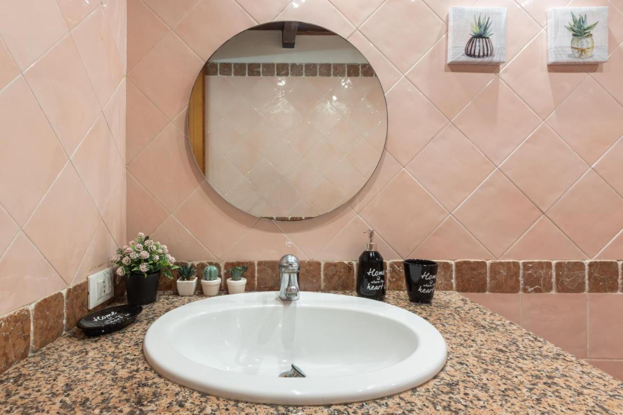 Apartmán Casa Del Duomo Cagliari Exteriér fotografie